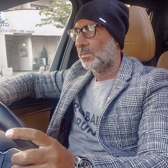 Meet your Posher, Anthony - Picture 1 of 1